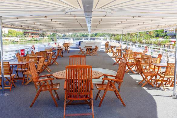 CroisiEurope MS La Belle de Cadix Sun Deck 2 ©Alberto Dastis.jpg